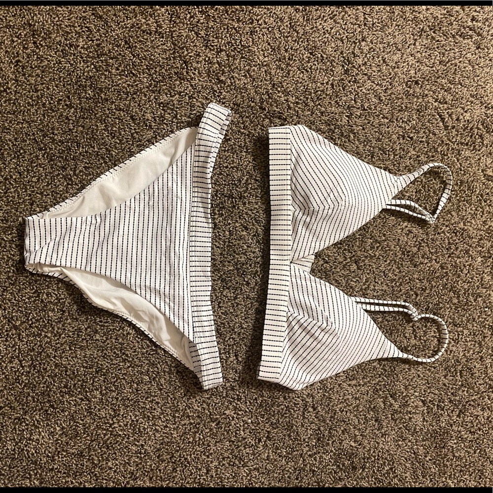 H and m swim suit